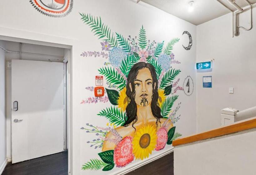 فندق صغير Frienz Backpacker