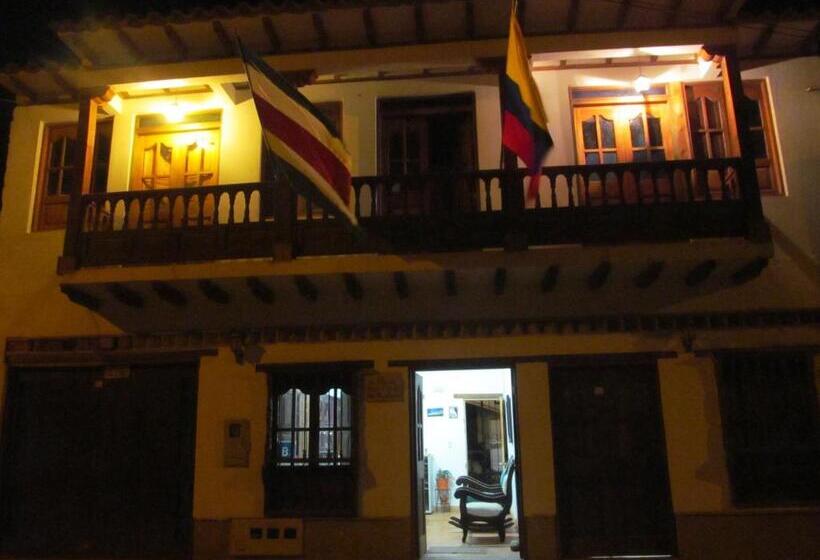 호스텔 La Posada Pyg