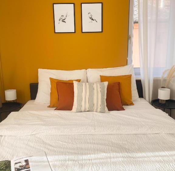 مبيت وإفطار Gólyafészek Vendégház