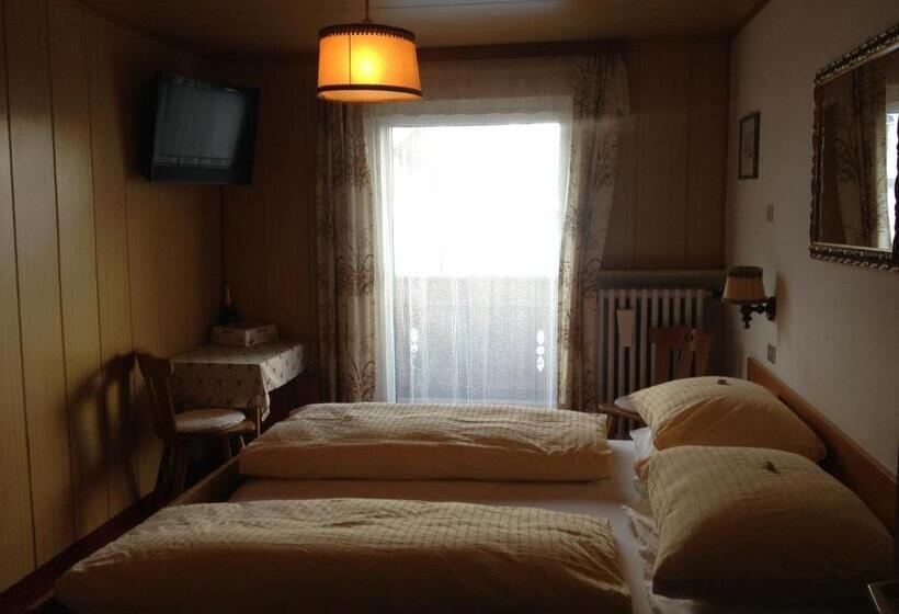 ホテル Garni Sayonara