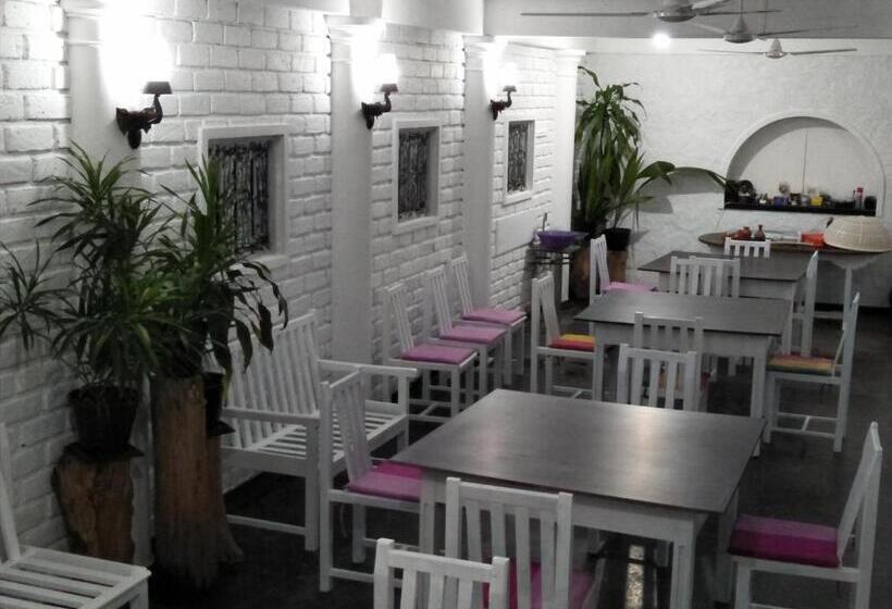 ホテル Hikkaduwa Blue Ocean