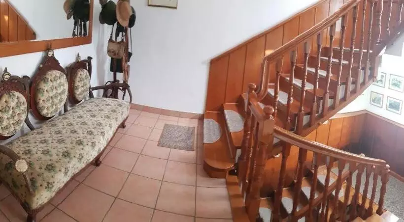 پانسیون Casa Vanatorului