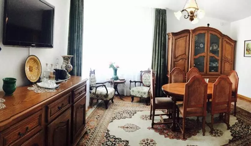 پانسیون Casa Vanatorului