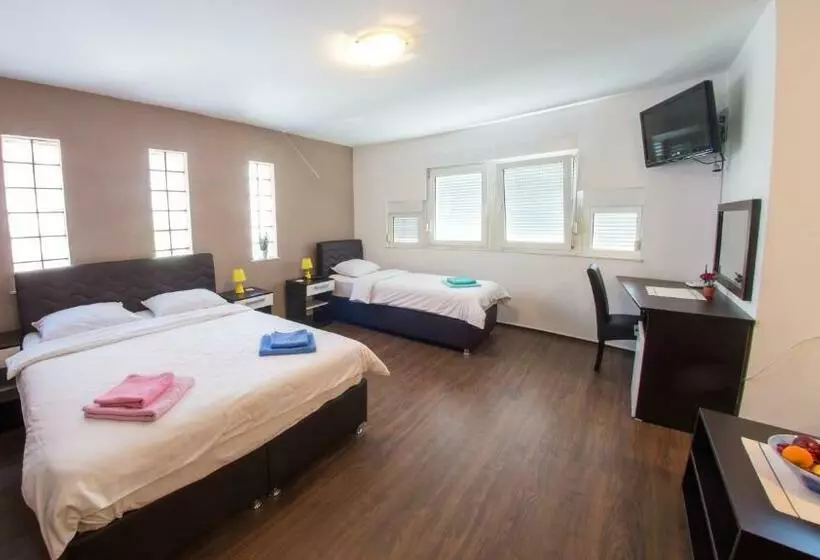 پانسیون Guesthouse Stari Grad