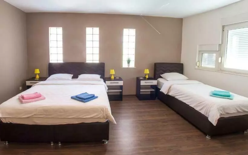 پانسیون Guesthouse Stari Grad