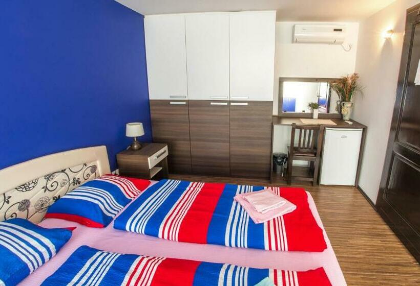 پانسیون Guesthouse Stari Grad