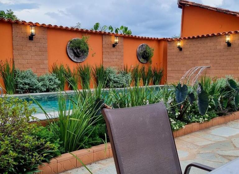 پانسیون Pouso 22