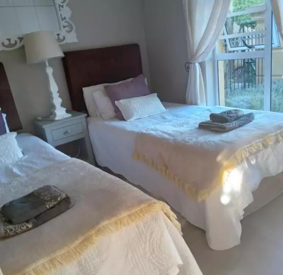 پانسیون Toscana Cottage