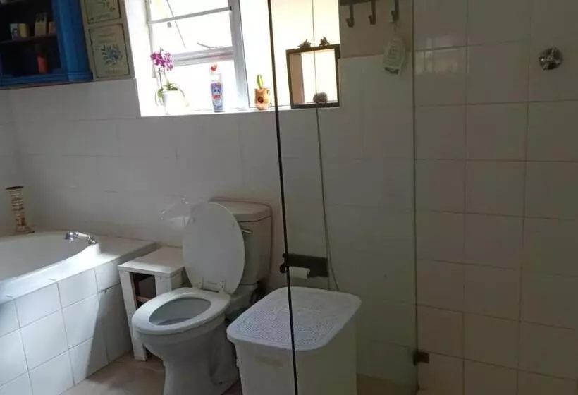 پانسیون Toscana Cottage