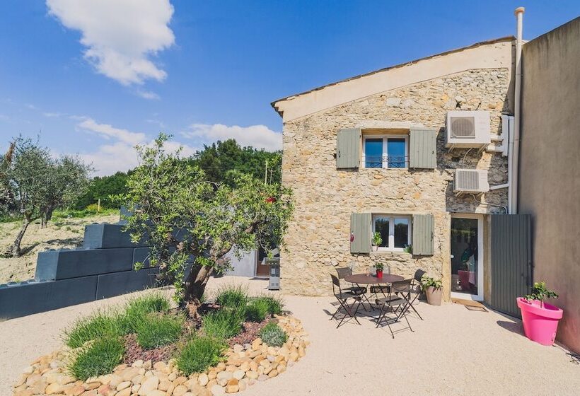 ベッドアンドブレックファースト Maison Sadina