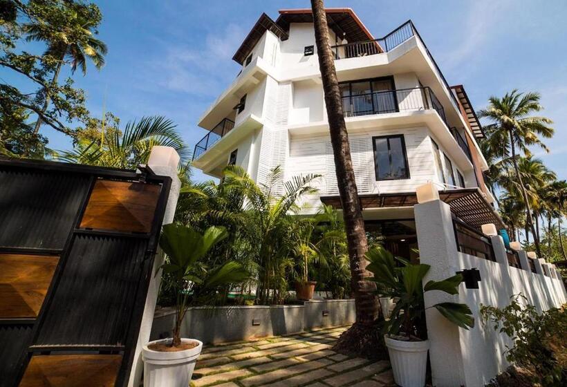 Half Hotel, Calangute