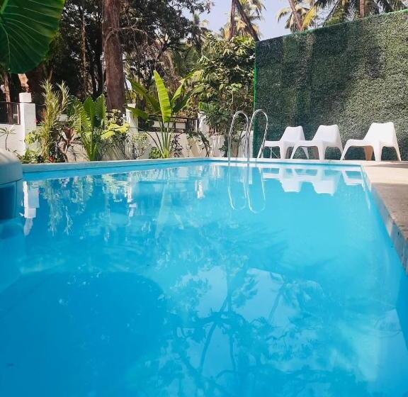 Half Hotel, Calangute