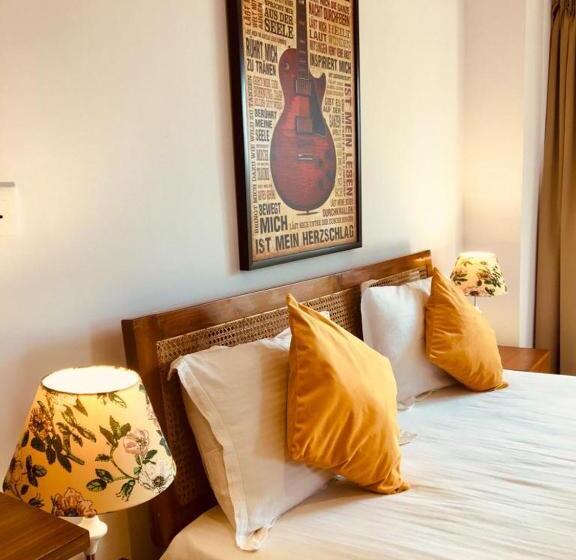 Half Hotel, Calangute