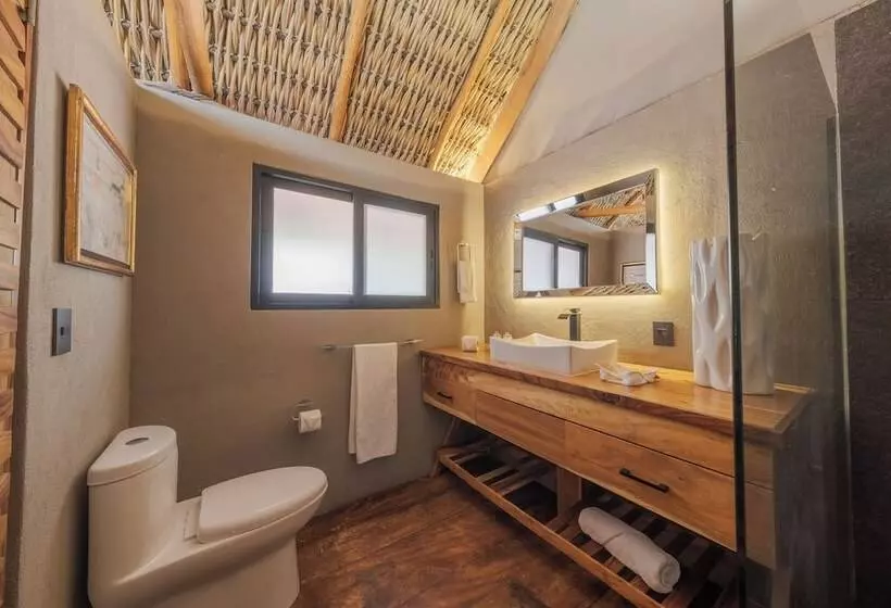 Hotelli Nimue Marina Residence