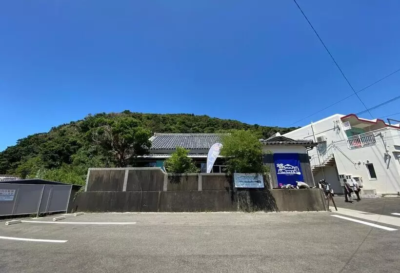 Majatalo Guest House & Bar Diamond Head