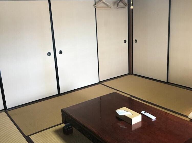 Pensão Guest House & Bar Diamond Head