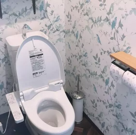 Majatalo Guest House & Bar Diamond Head