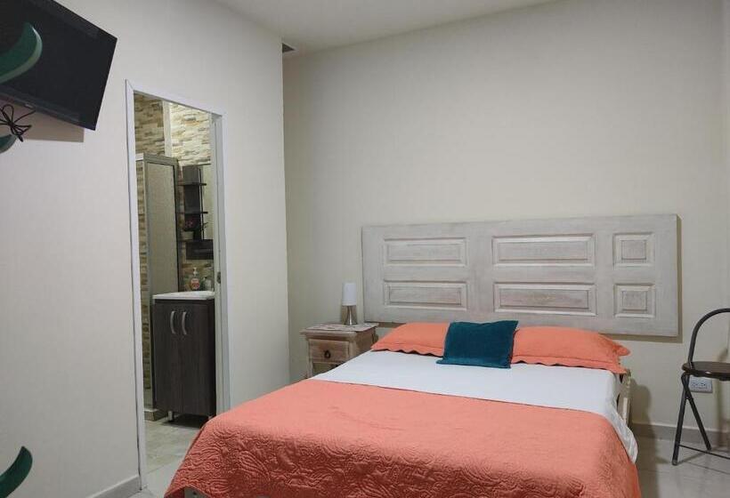 هتل El Patio De Mi Casa