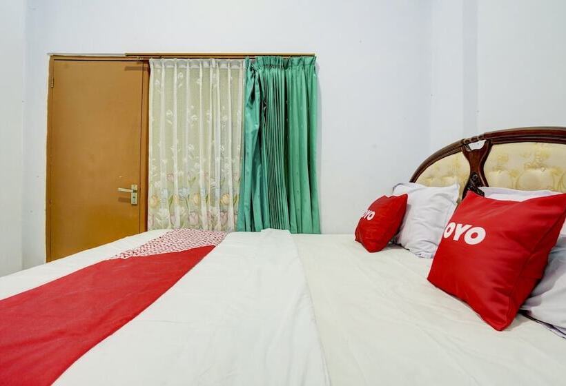 בית מלון כפרי Oyo 90118  Diamond Syariah