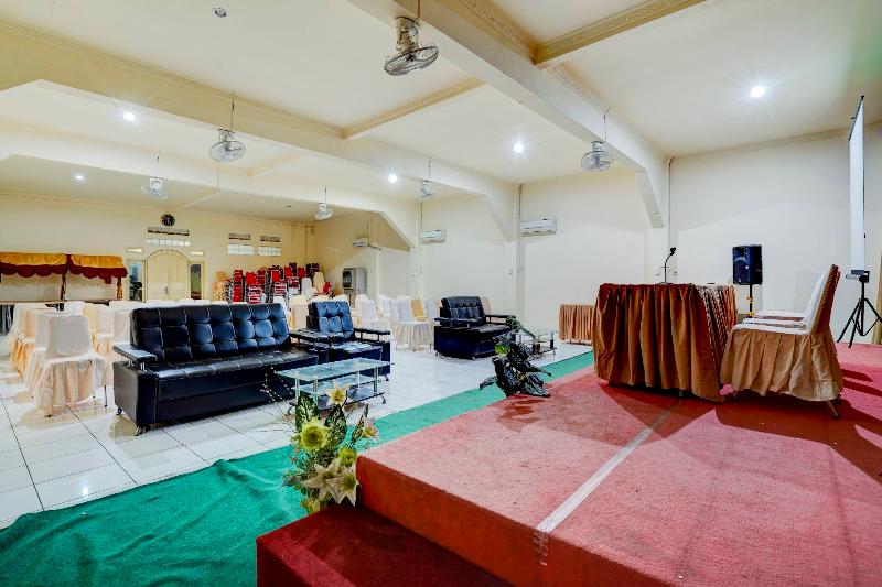 בית מלון כפרי Oyo 90118  Diamond Syariah