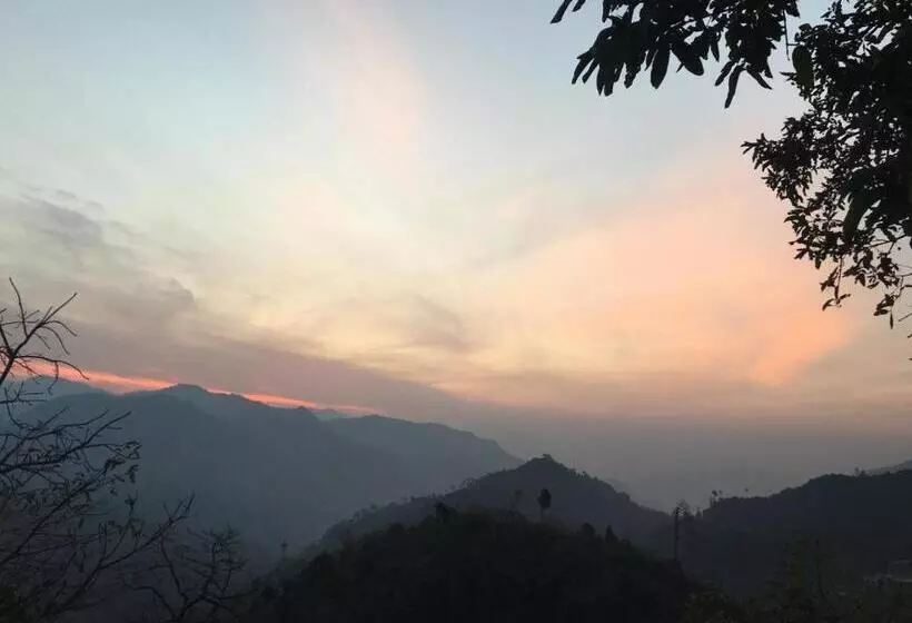 Hotelli The Golden Sunrise