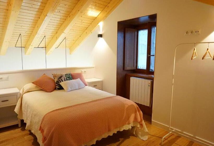 Apartamentos Turísticos El Peñón