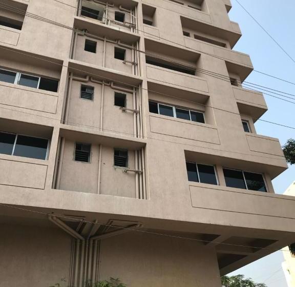 تختخواب و صبحانه Aavas Inn