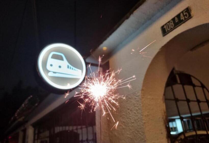 تختخواب و صبحانه Acogedor Hostal Usaquen La Parada Del Tren