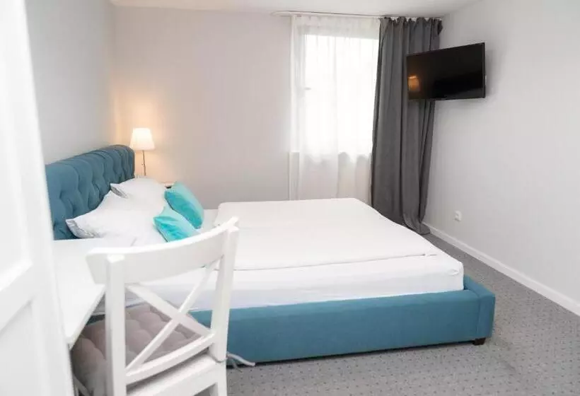 Aamiaismajoitus (B&B) Zum Hahn