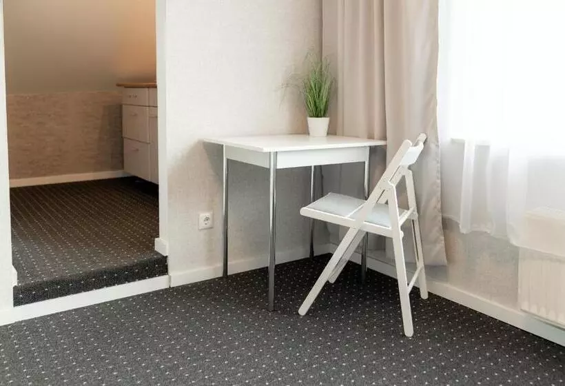 Aamiaismajoitus (B&B) Zum Hahn