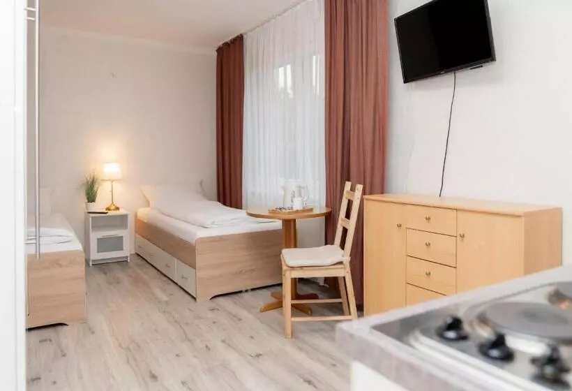 Aamiaismajoitus (B&B) Zum Hahn