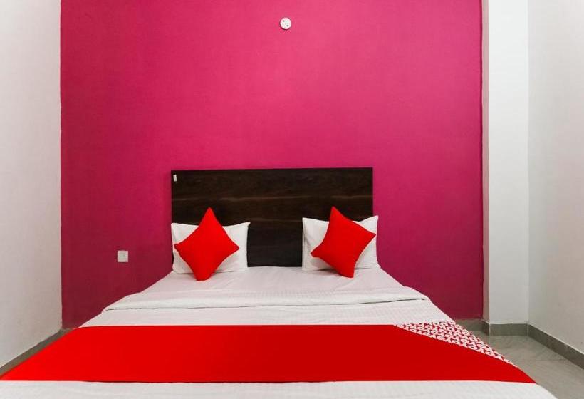 Hotel Oyo 73420  Rao Residency