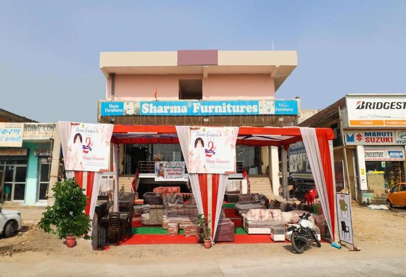 Hotel Oyo 73420  Rao Residency