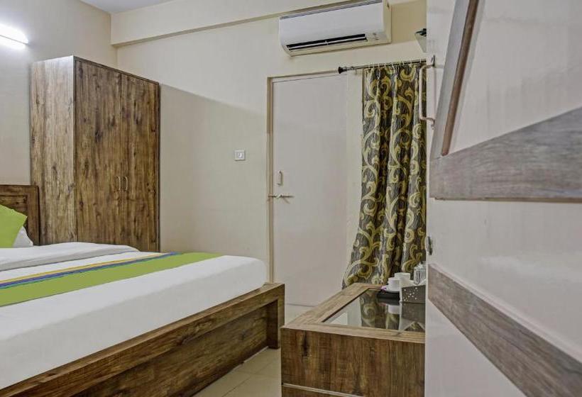 Hotel Treebo Trend Pleasure Suites