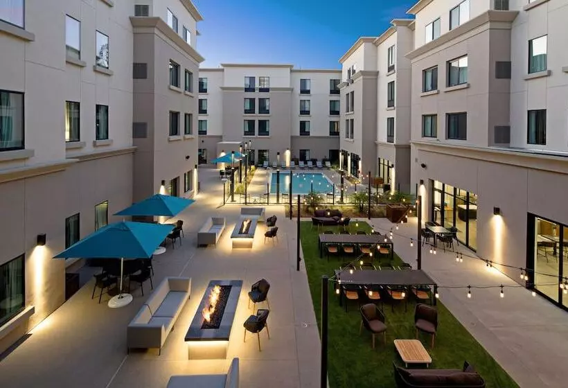 ホテル Residence Inn By Marriott Valencia