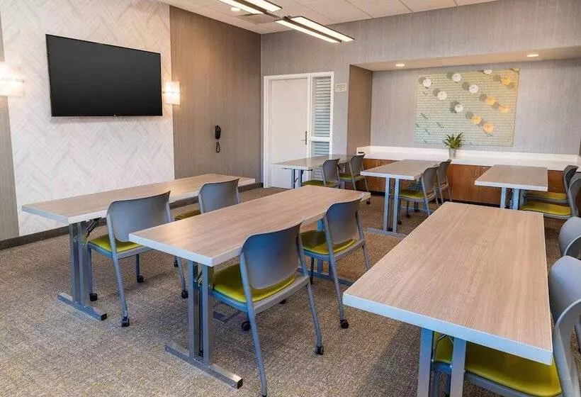 ホテル Springhill Suites By Marriott Irvine Lake Forest