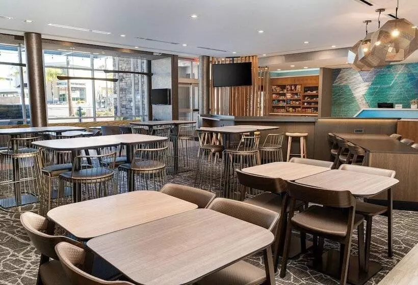 ホテル Springhill Suites By Marriott Irvine Lake Forest