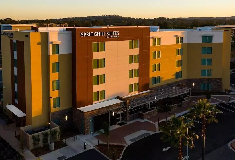 ホテル Springhill Suites By Marriott Irvine Lake Forest