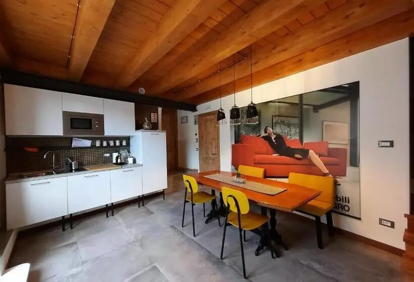 ペンション Camere B81 Di Strain Neva