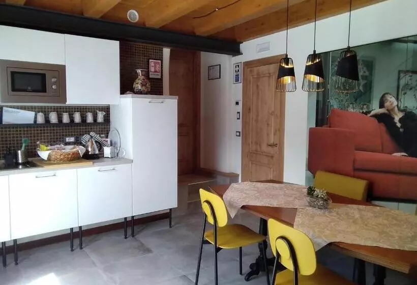 ペンション Camere B81 Di Strain Neva