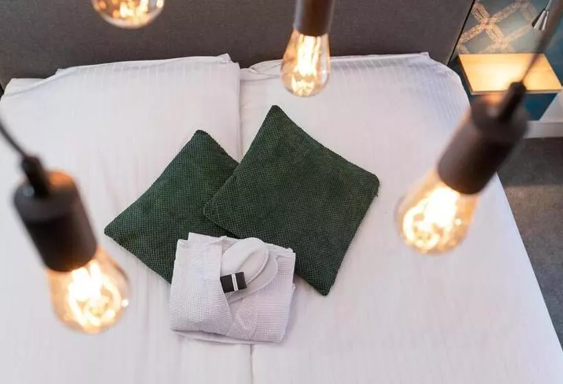 Boutique Hotel & Brasserie De Heerlyckheid