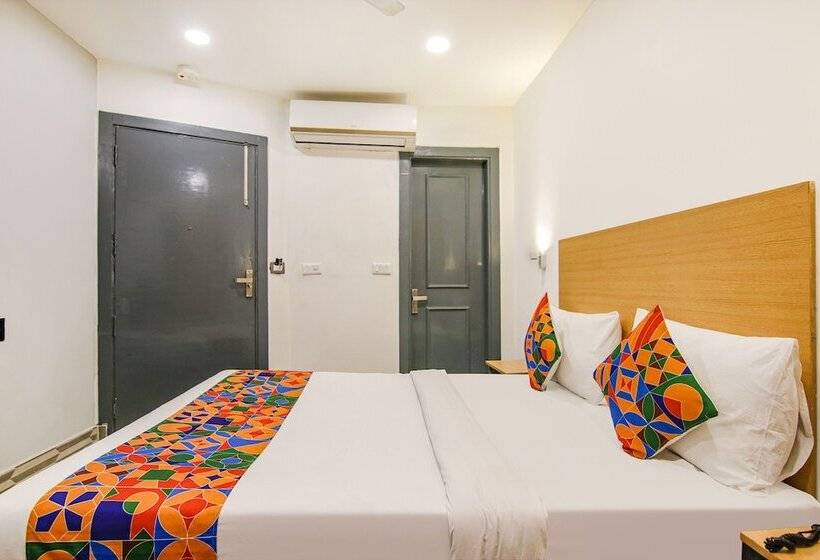 Fabhotel Chawla House