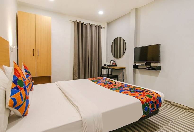 Fabhotel Chawla House