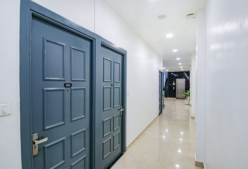 Fabhotel Chawla House