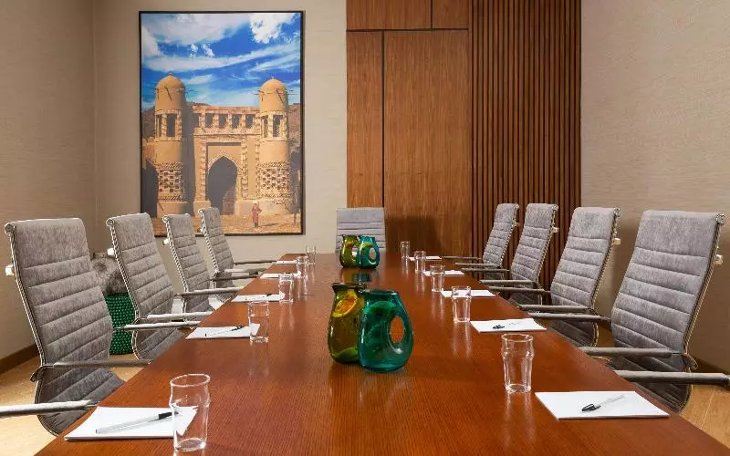 هتل Hampton By Hilton Turkistan