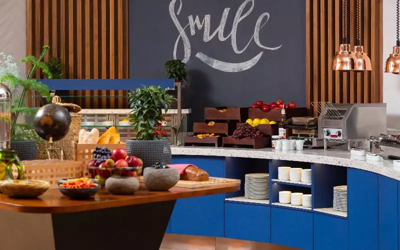 هتل Hampton By Hilton Turkistan