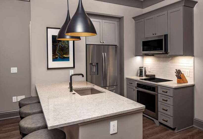 ホテル Hilton Club Liberty Place Charleston