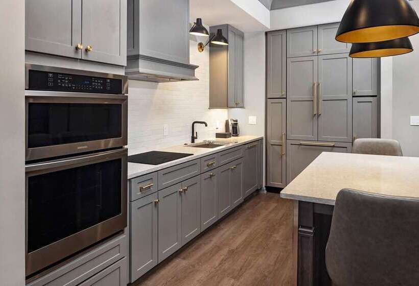 ホテル Hilton Club Liberty Place Charleston