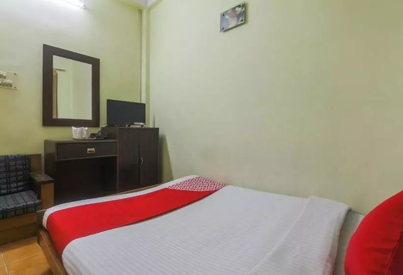 Hotelli Oyo 27059  Grand City