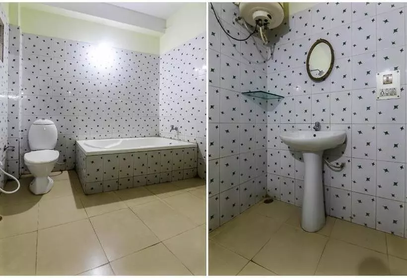 Hotelli Oyo 27059  Grand City